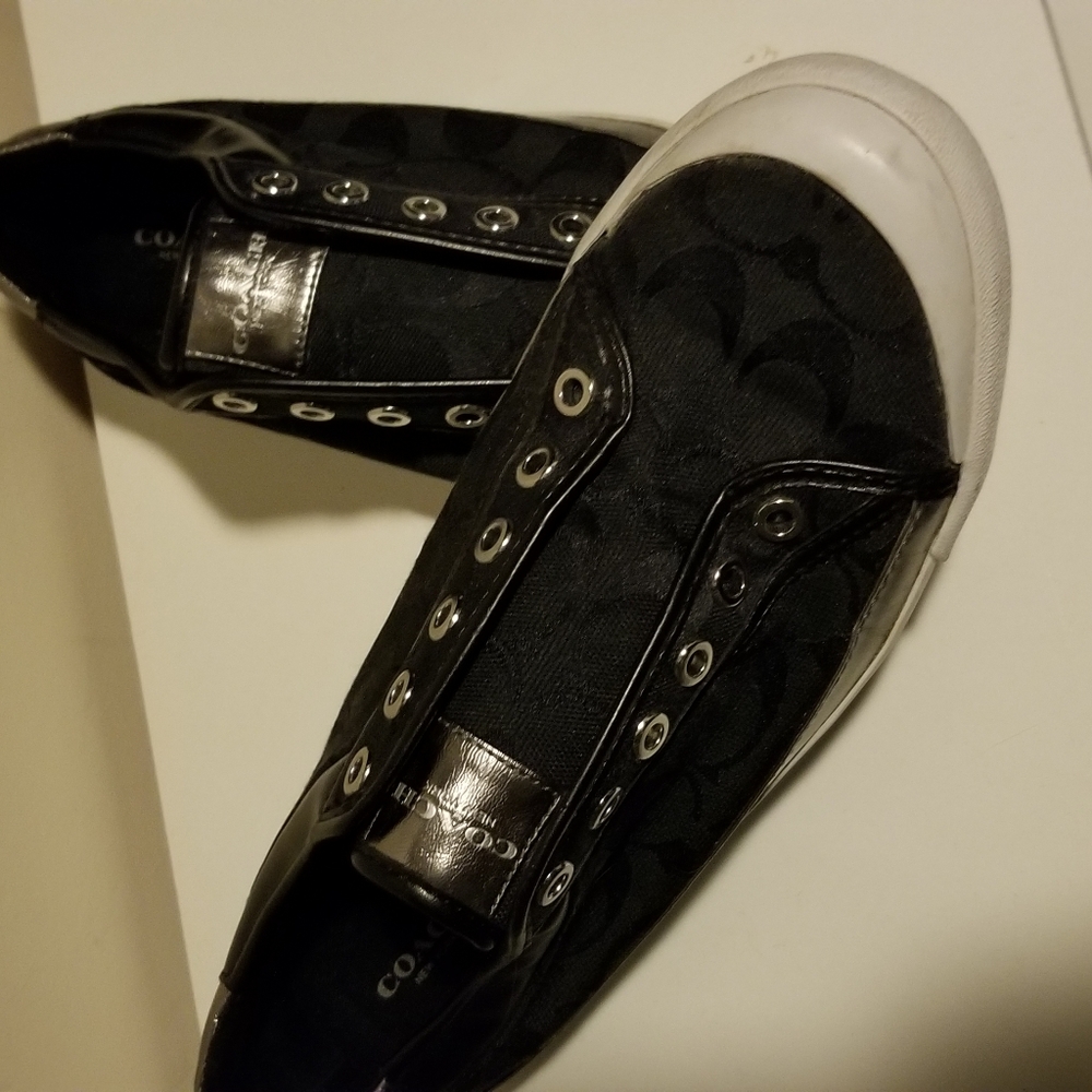 Shoes - Picture 3 of 3